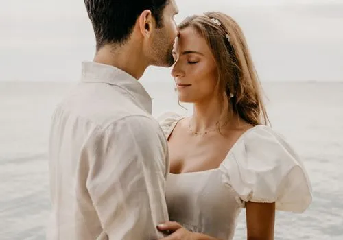 11 naturlige sminke ser etter forlovelsesbildene dine