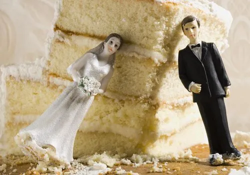 Brud avbryter bröllop över svärmors krav på gästlista