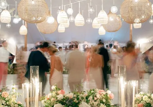 Vrátia sa niekedy svadby k normálu? Odborné predpovede udalostí vo svete post-COVID