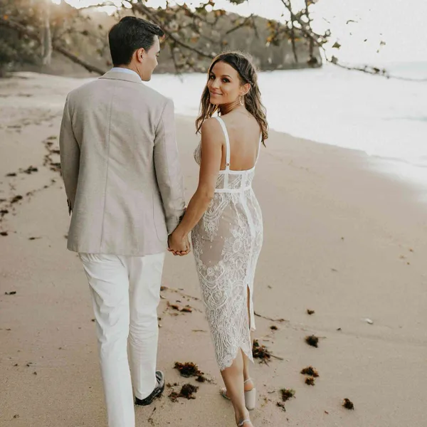 23 تصفيفة شعر الزفاف على الشاطئ للاحتفال على شاطئ البحر