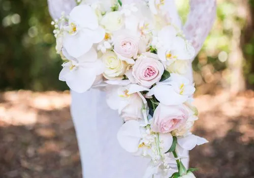 Vaše nejnaléhavější dotazy týkající se svatební květiny, zodpovězené