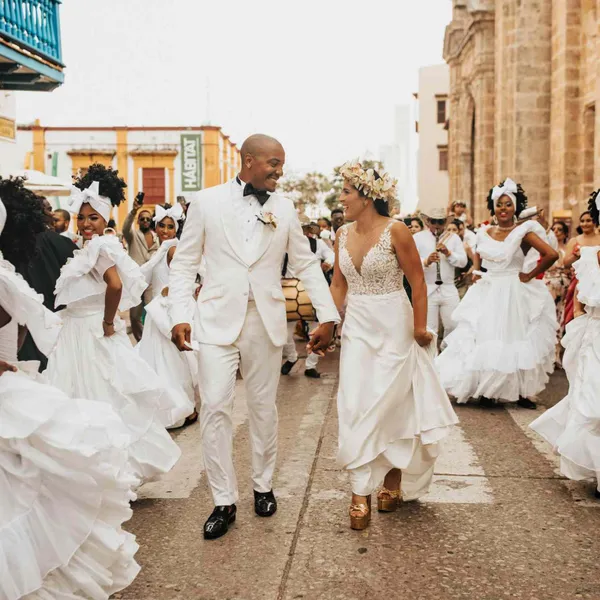 Un mariage disco tropical à Cartagena plein de touches afro-colombiennes