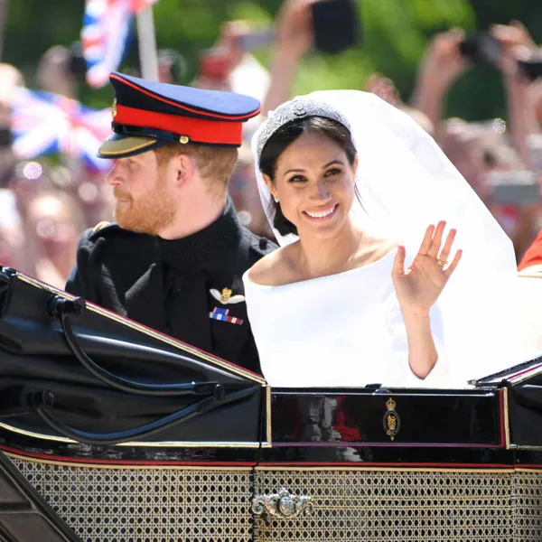 Princ Harry chcel, aby si Meghan Markle na svoj svadobný deň obliekla jednu z diadémov princeznej Diany