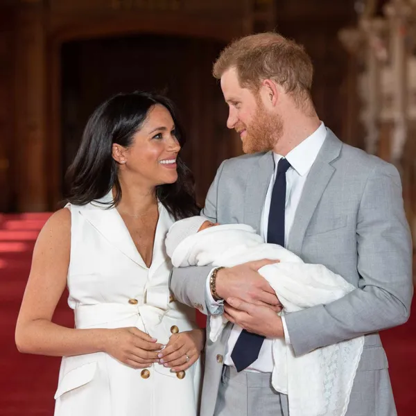   Meghan Markle et le prince Harry avec bébé Archie