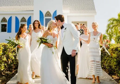 Šareno vjenčanje jednog para na Bahamima