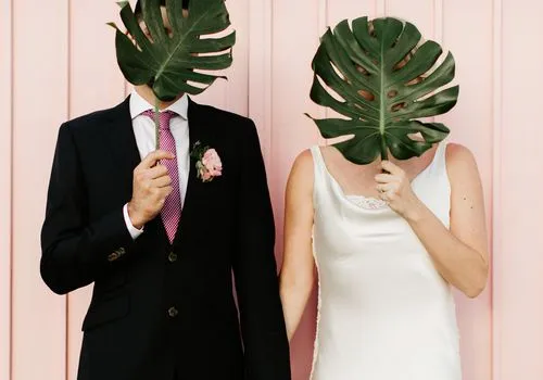 Vjenčanje s tropskim palminim izvorima