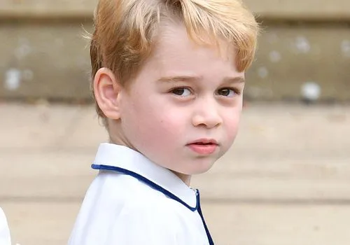 Princas George'as nuspėjo savo naujosios pusbrolio vardą - Archie - dar negimus kūdikiui