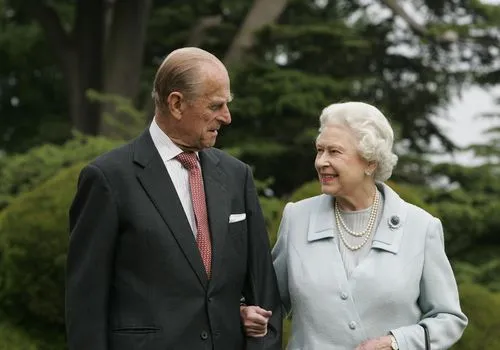 Isang Timeline ng Queen Elizabeth II at relasyon ni Prince Philip