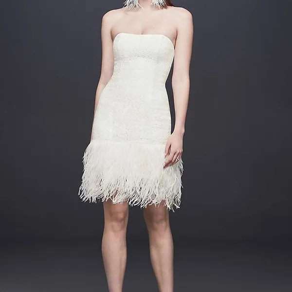28 plunksnų akcentuotos vestuvinės suknelės fantazuojančiai nuotakai