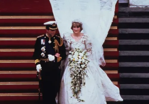 Printsess Dianal oli teine ​​pulmakleit: kõik, mida me teame