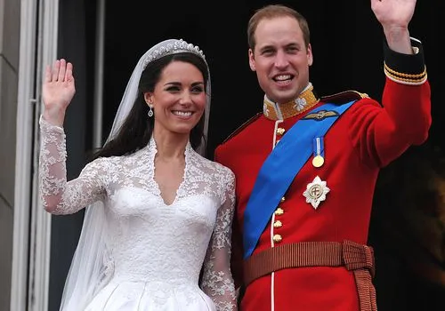 Les 25 mariés royaux les mieux habillés et les plus décorés