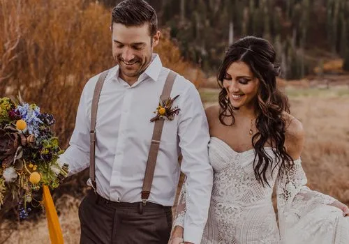 Becca Kufrin et Garrett Yrigoyen de la Bachelorette viennent de prendre de superbes photos de mariage